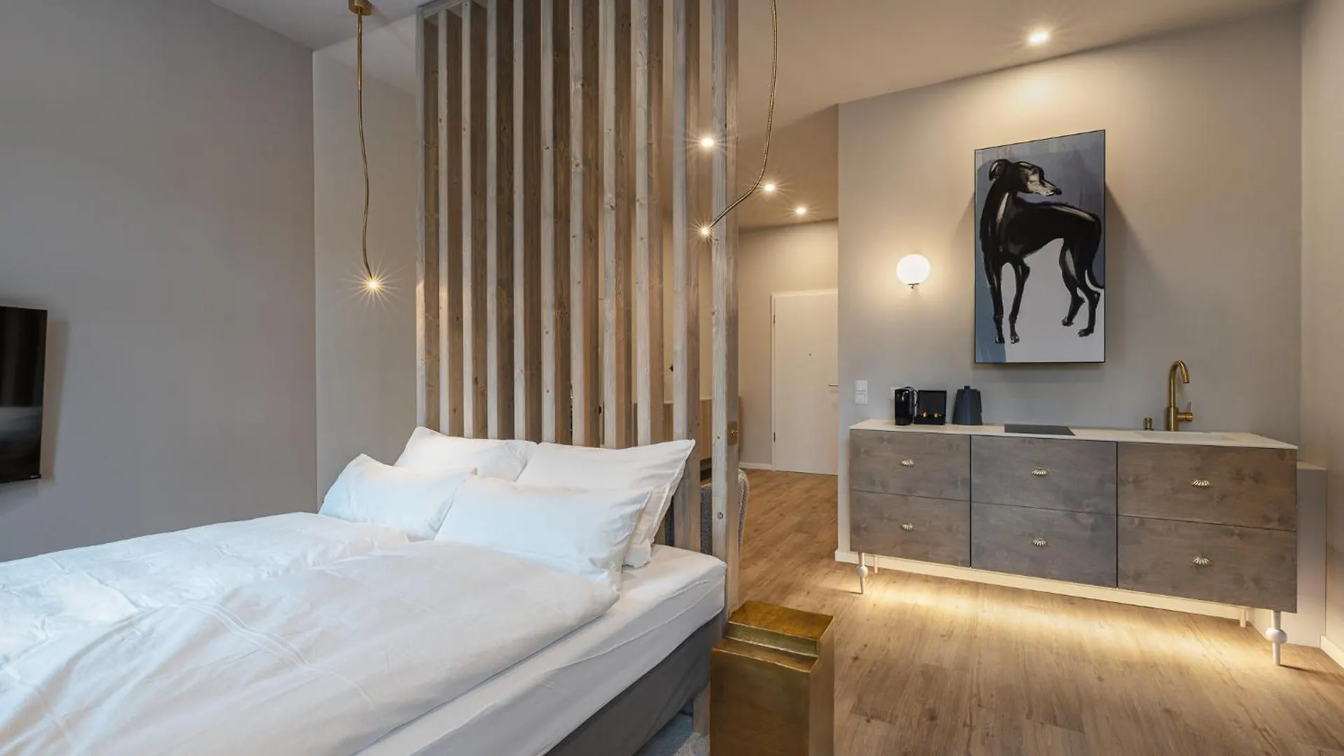 Kalm Stay - A Design Aparthotel München 0*,
